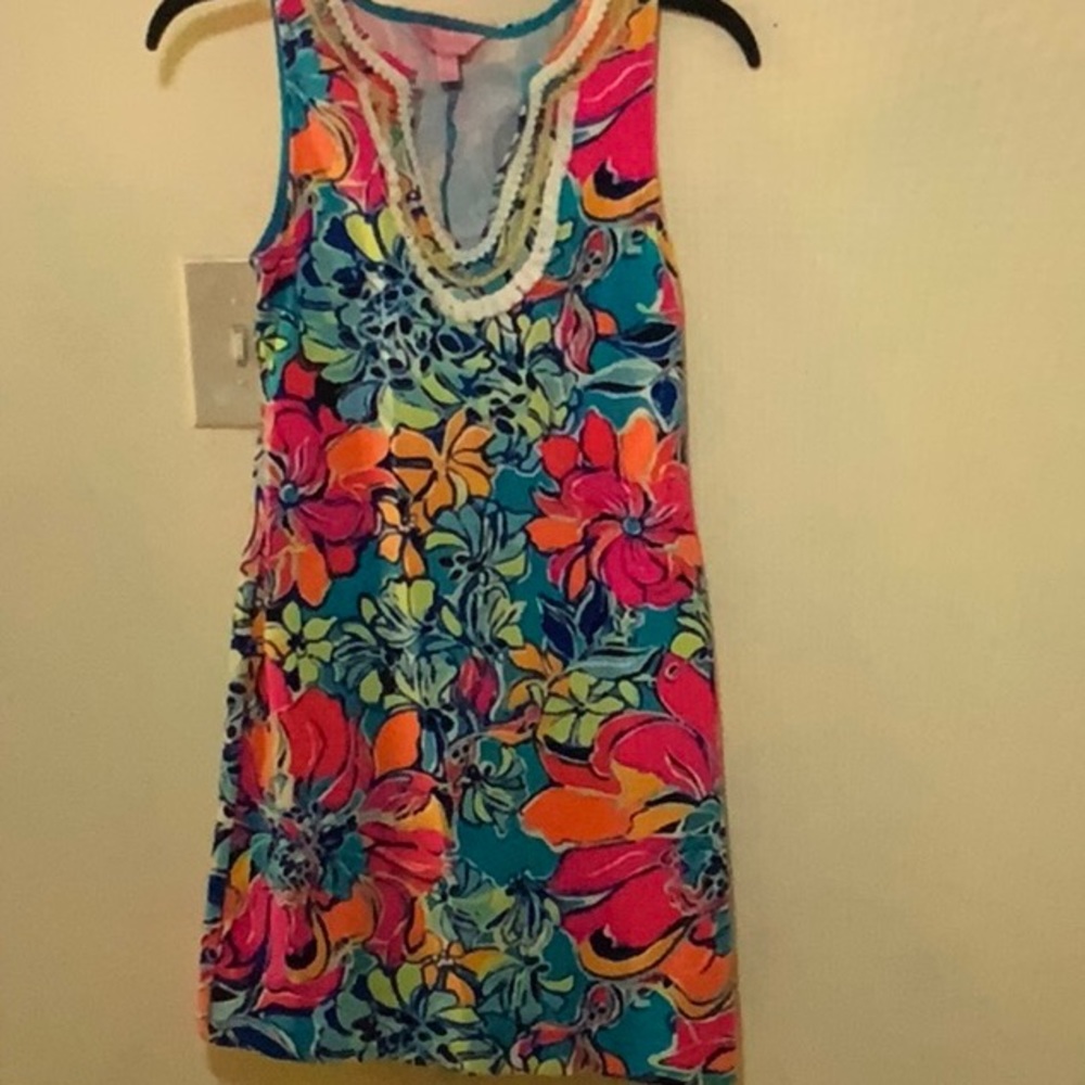 NWOT Lilly Pulitzer Fitted Flower Dress